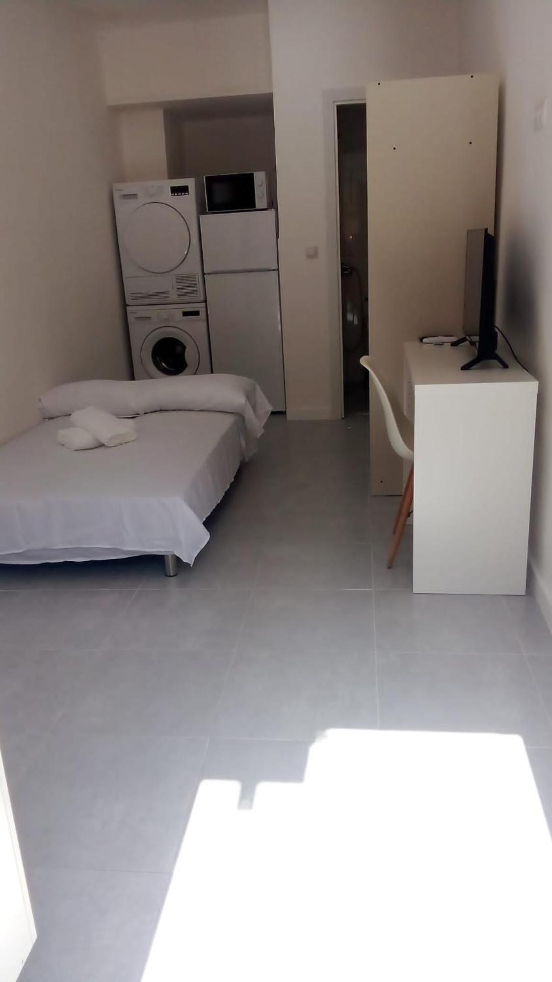 Estudio Encantador Cerca Del Carrefour Rosaleda 1 Малага Экстерьер фото