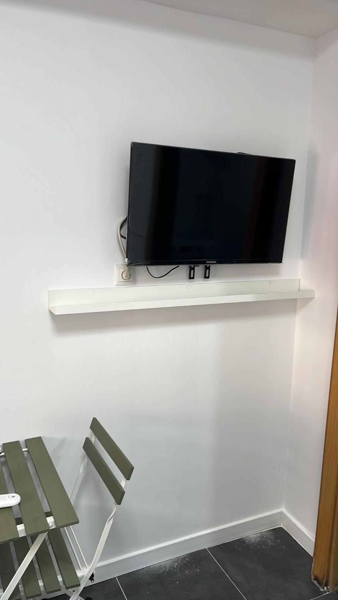 Estudio Encantador Cerca Del Carrefour Rosaleda 1 Малага Экстерьер фото