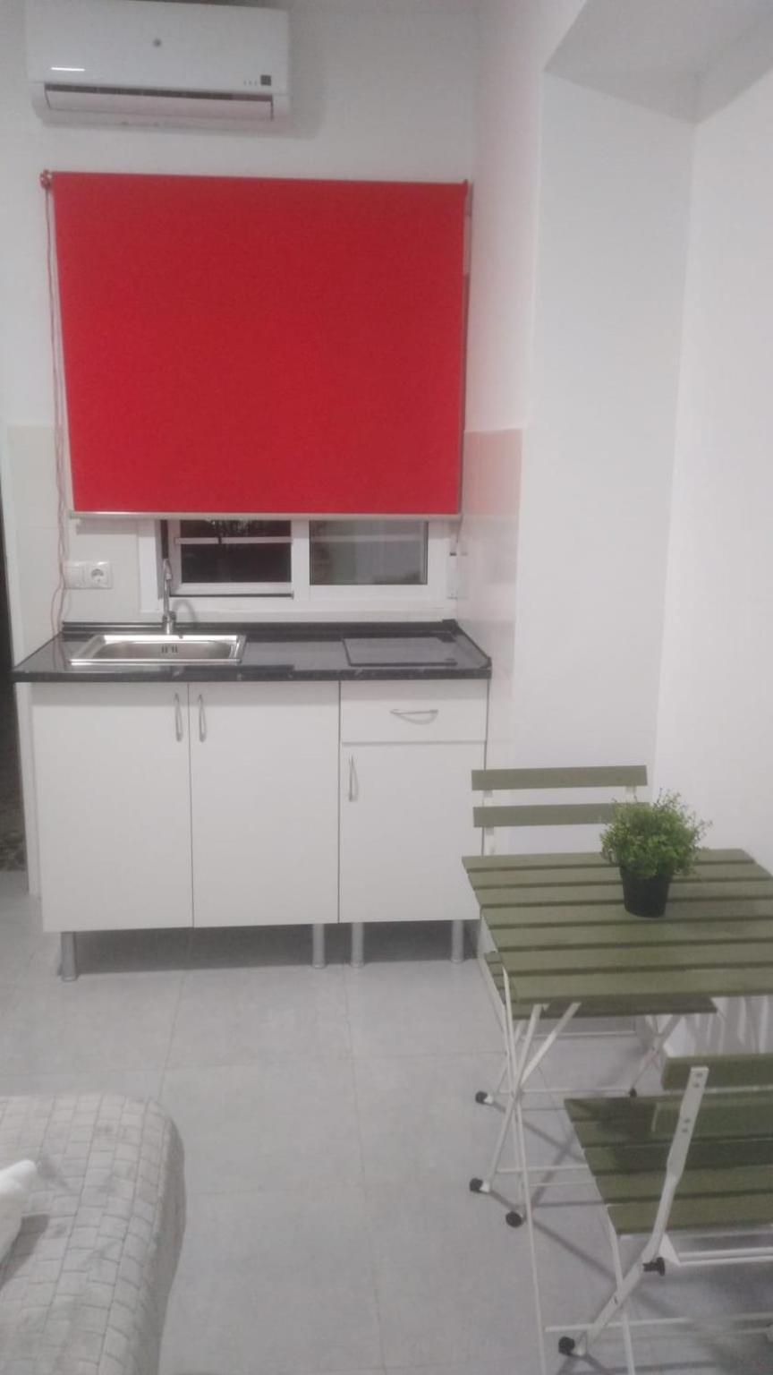 Estudio Encantador Cerca Del Carrefour Rosaleda 1 Малага Экстерьер фото